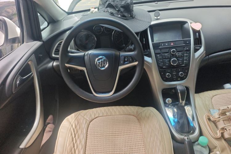 Used Buick GT 2014 XT 1.6L Automatic Fashion Edition Steering Wheel