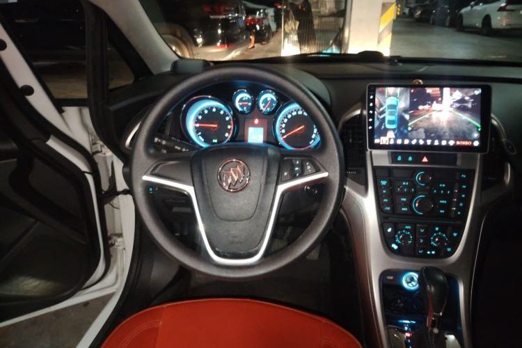 Used Buick GT 2014 XT 1.6L Automatic Fashion Edition Steering Wheel