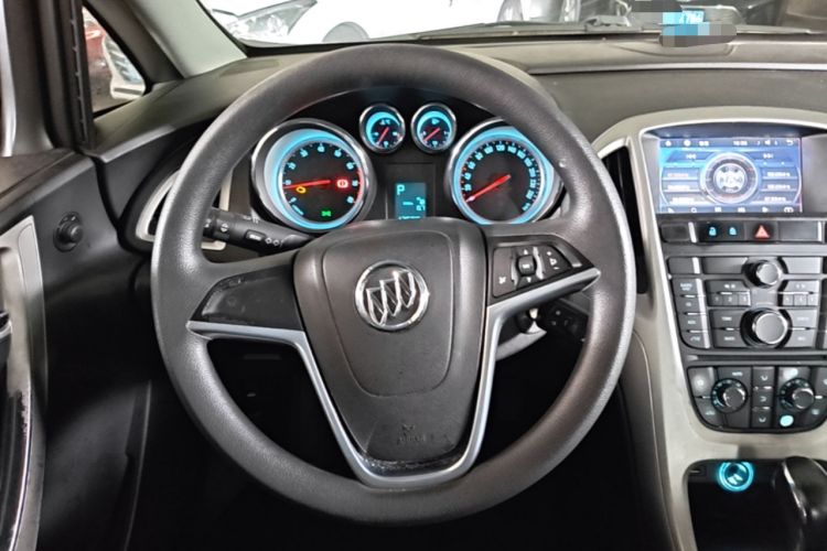 Used Buick GT 2014 XT 1.6L Automatic Fashion Edition Steering Wheel
