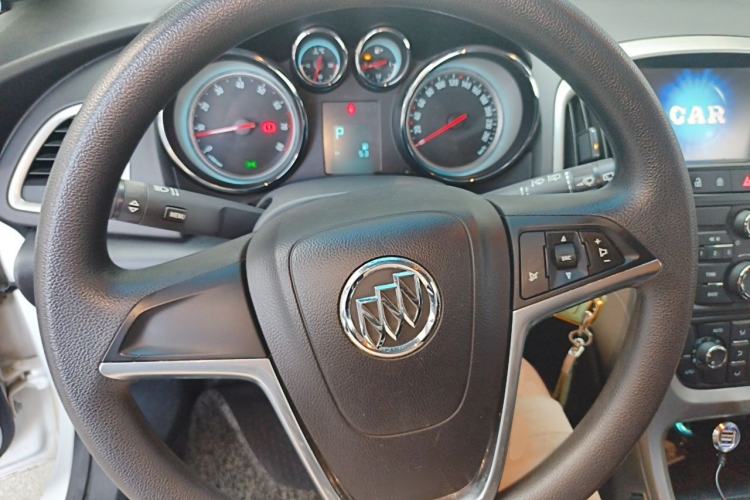 Used Buick GT 2014 XT 1.6L Automatic Fashion Edition Steering Wheel