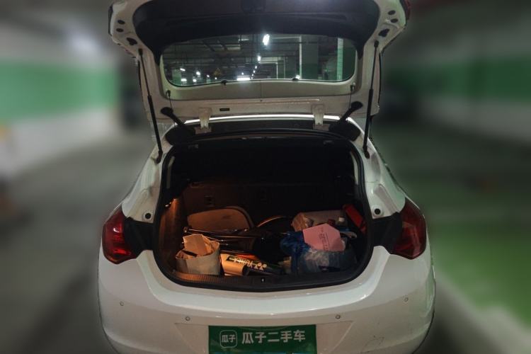 Used Buick GT 2014 XT 1.6L Automatic Fashion Edition Trunk