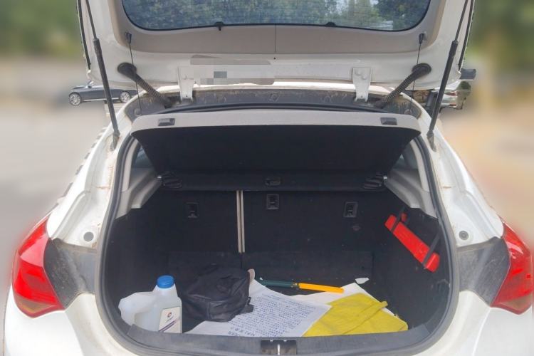 Used Buick GT 2014 XT 1.6L Automatic Comfort Edition Trunk