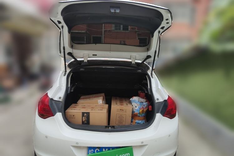 Used Buick GT 2014 XT 1.6L Automatic Fashion Edition Trunk