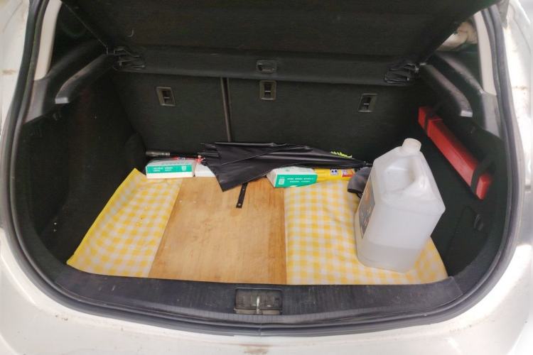 Used Buick GT 2014 XT 1.6L Automatic Fashion Edition Trunk