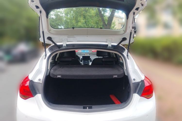 Used Buick GT 2014 XT 1.6L Automatic Fashion Edition Trunk