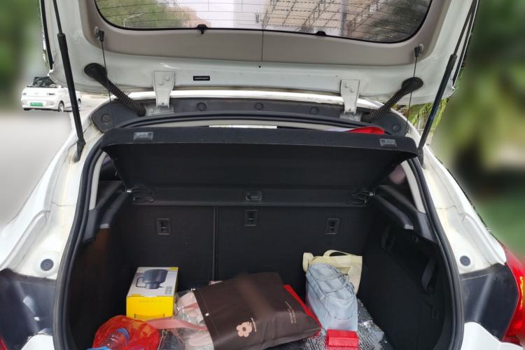 Used Buick GT 2014 XT 1.6L Automatic Fashion Edition Trunk