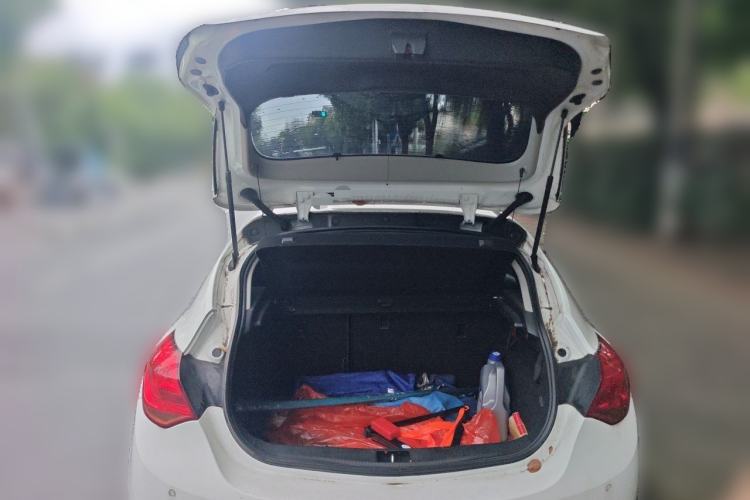 Used Buick GT 2014 XT 1.6L Automatic Fashion Edition Trunk