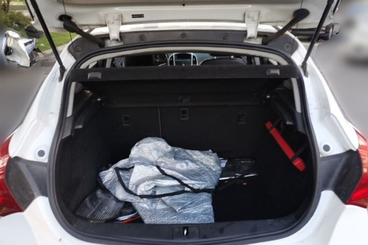 Used Buick GT 2014 XT 1.6L Automatic Fashion Edition Trunk