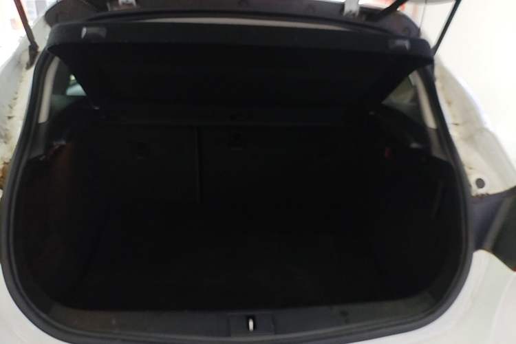 Used Buick GT 2014 XT 1.6L Automatic Fashion Edition Trunk