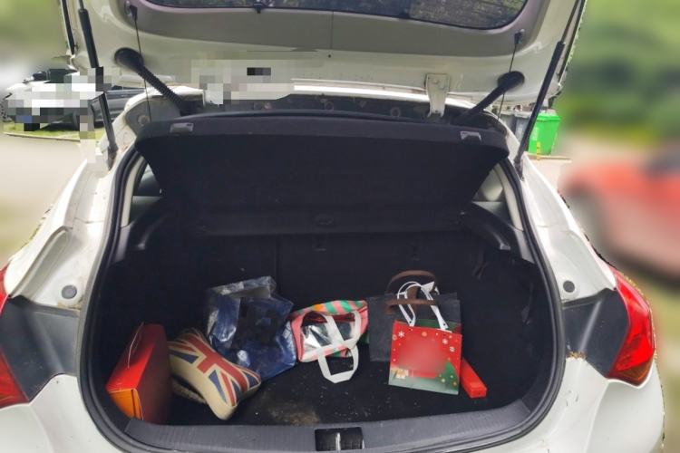 Used Buick GT 2014 XT 1.6L Automatic Fashion Edition Trunk