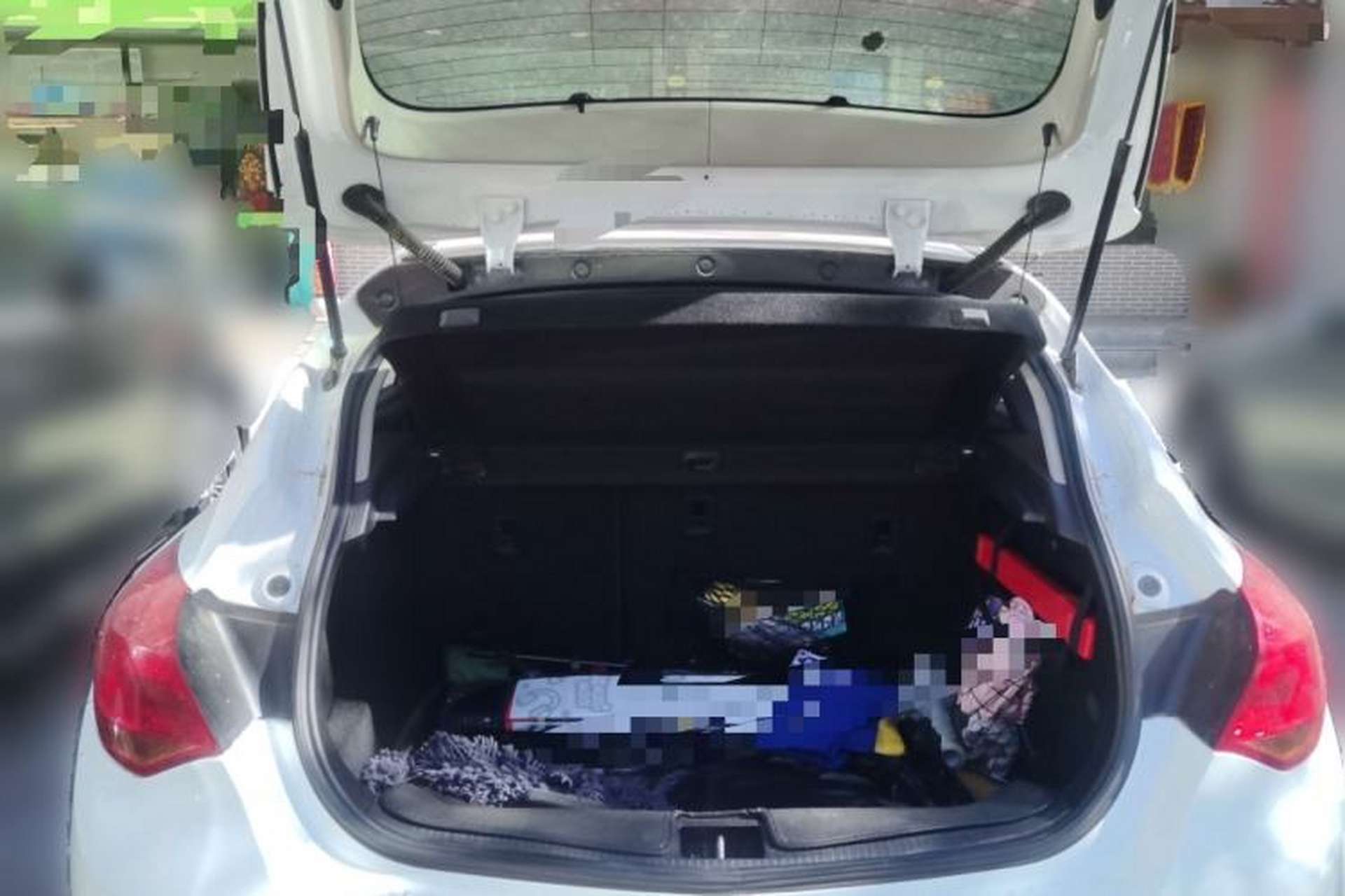 Used Buick GT 2014 XT 1.6L Automatic Fashion Edition Trunk