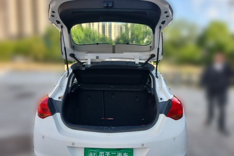 Used Buick GT 2014 XT 1.6L Automatic Fashion Edition Trunk