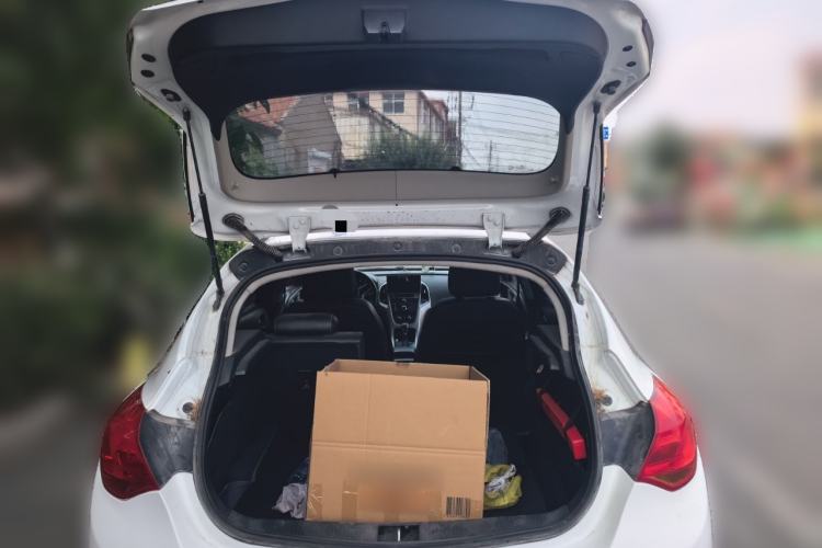 Used Buick GT 2014 XT 1.6L Automatic Fashion Edition Trunk