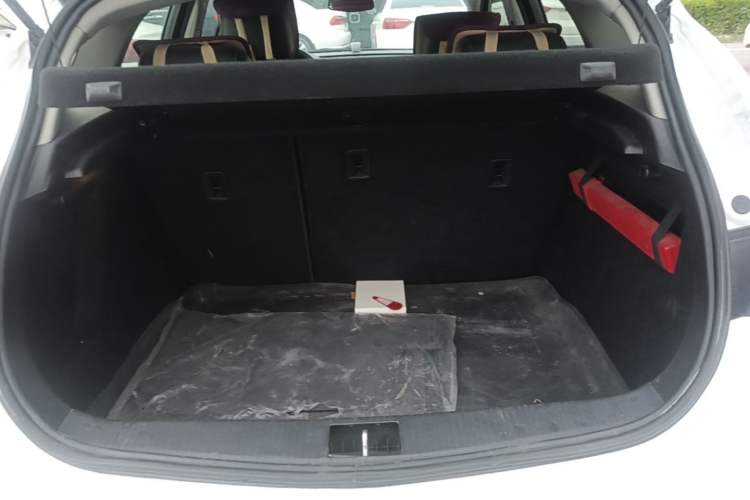 Used Buick GT 2014 XT 1.6L Automatic Fashion Edition Trunk