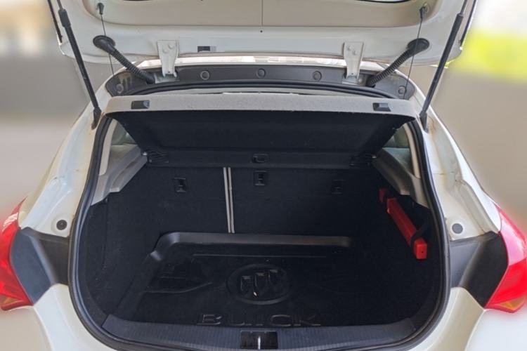 Used Buick GT 2014 XT 1.6L Manual Entry-Level Model Trunk
