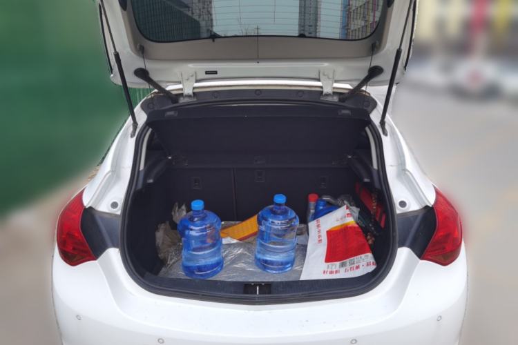 Used Buick GT 2014 XT 1.6L Automatic Fashion Edition Trunk