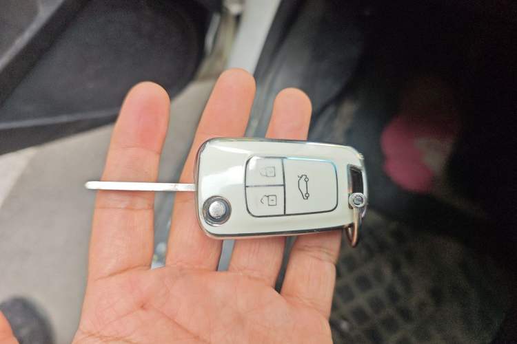 Used Buick GT 2014 XT 1.6L Automatic Fashion Edition Vehicle Key