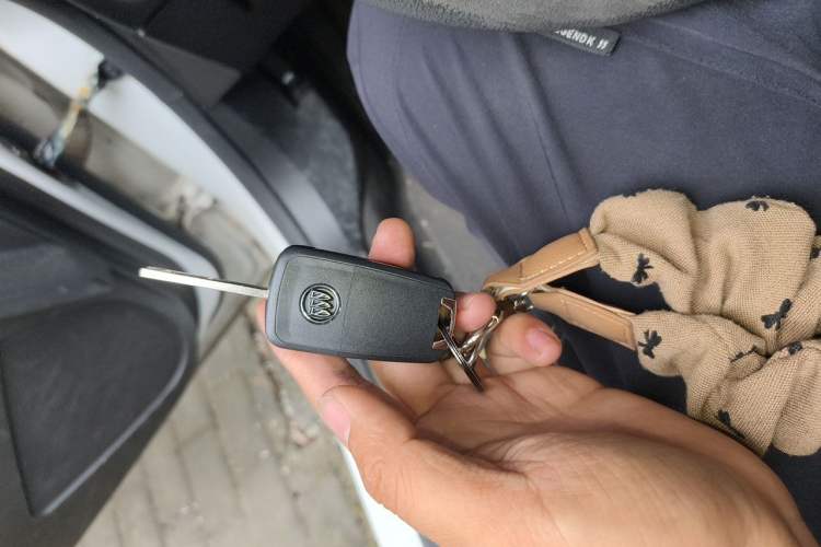 Used Buick GT 2014 XT 1.6L Automatic Fashion Edition Vehicle Key
