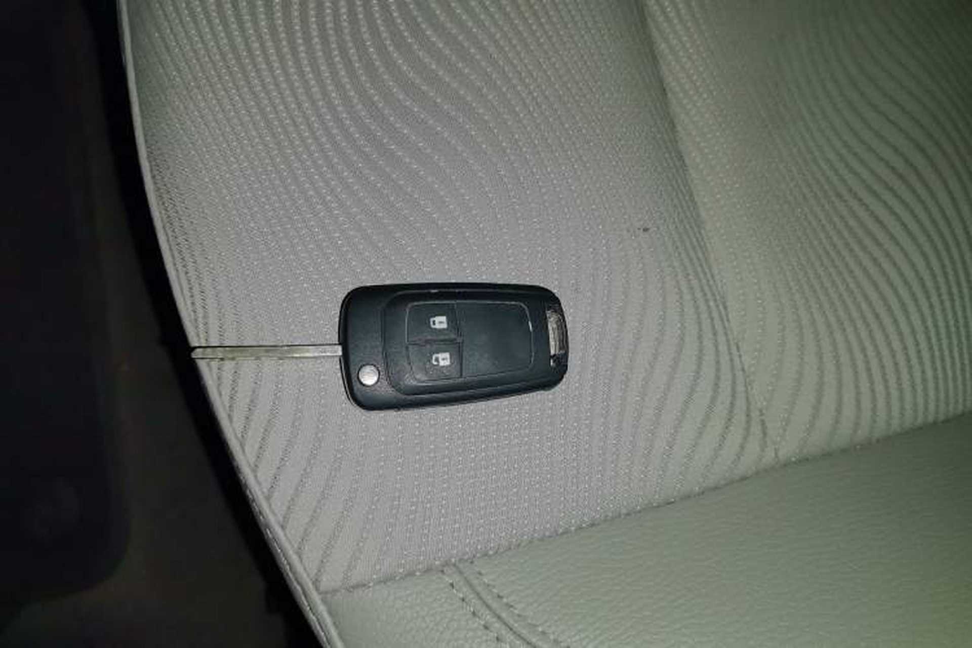 Used Buick GT 2014 XT 1.6L Manual Comfort Edition Vehicle Key