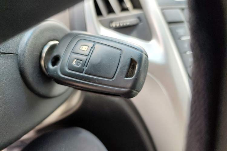 Used Buick GT 2014 XT 1.6L Automatic Comfort Edition Vehicle Key