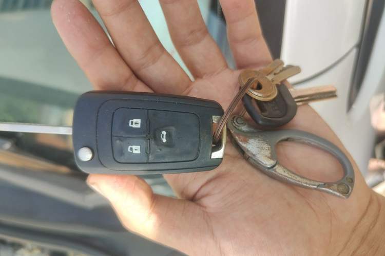 Used Buick GT 2014 XT 1.6L Automatic Fashion Edition Vehicle Key