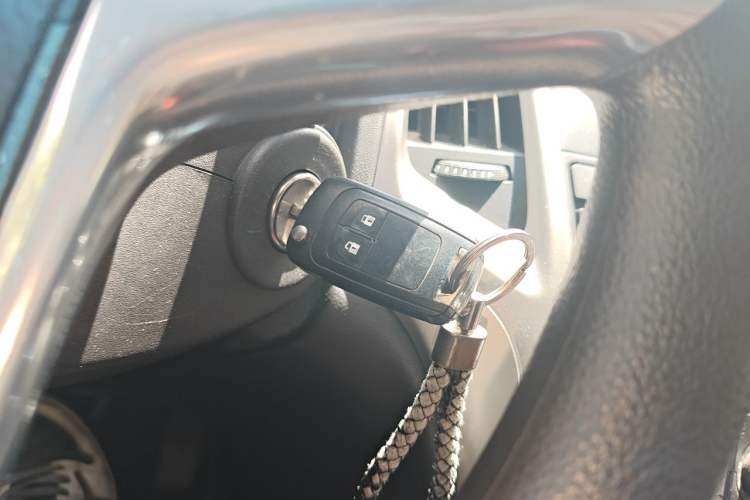Used Buick GT 2014 XT 1.6L Automatic Fashion Edition Vehicle Key