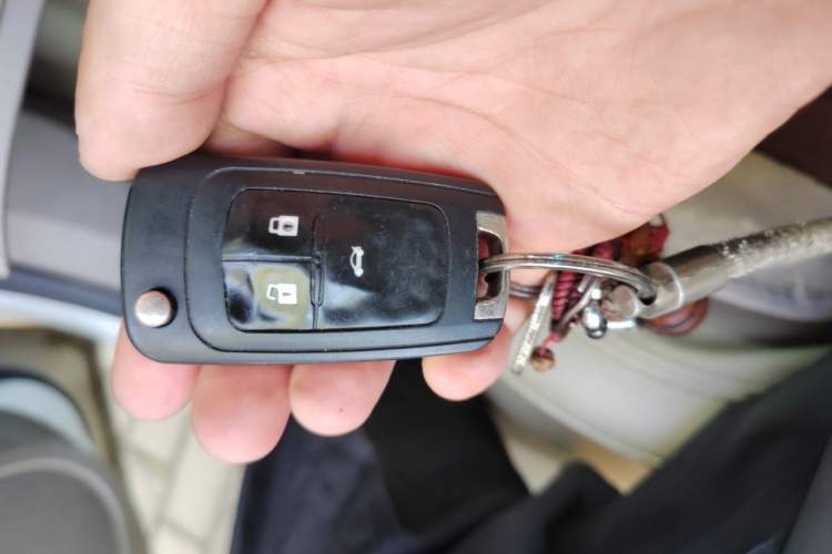 Used Buick GT 2014 XT 1.6L Automatic Comfort Edition Vehicle Key