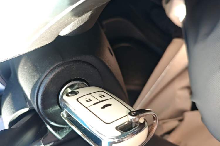 Used Buick GT 2014 XT 1.6L Automatic Fashion Edition Vehicle Key