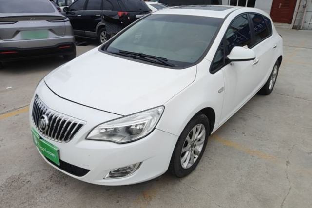 Ojetý Buick GT 2014 XT 1.6L Automatic Fashion Edition