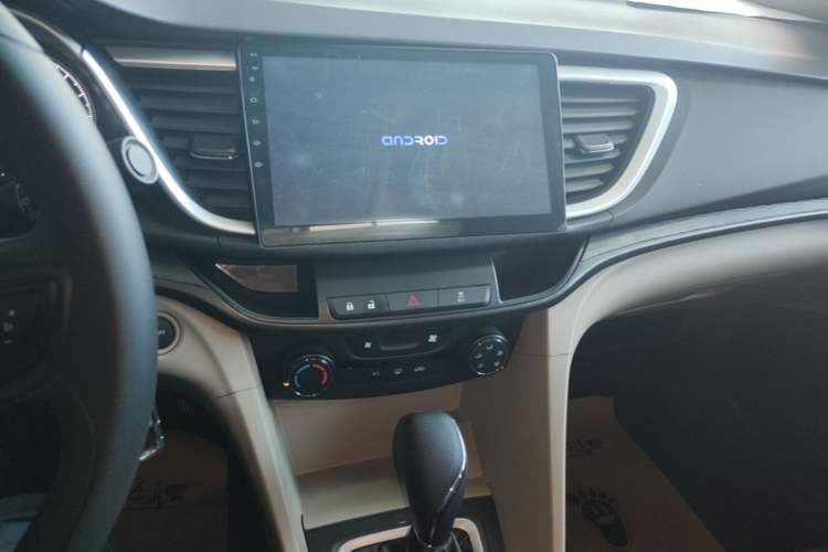 Used Buick GT 2015 15N Automatic Elite Version Audio And AC Panel
