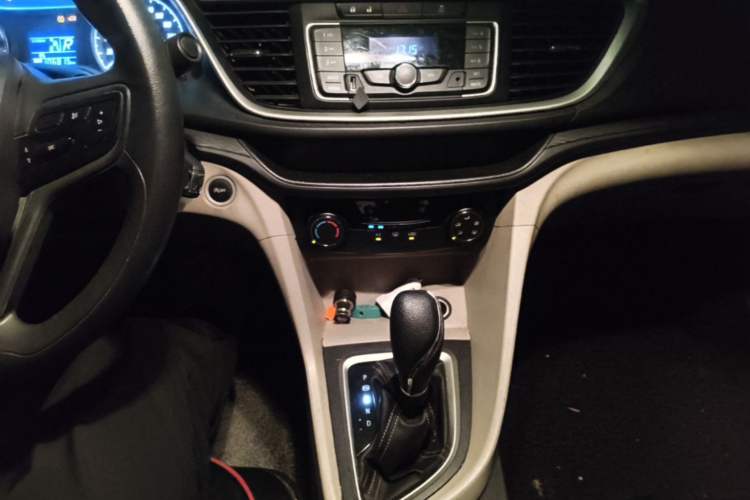 Used Buick GT 2015 15N Automatic Entry-Level Trim Audio And AC Panel
