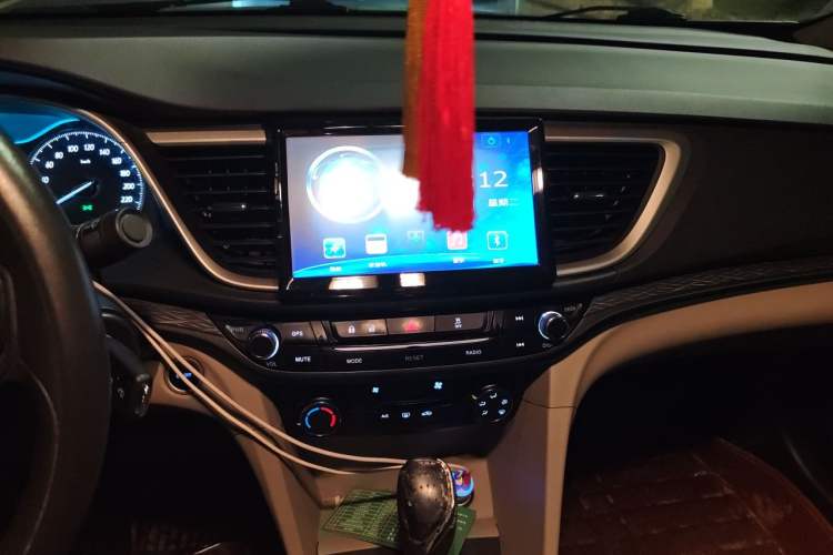 Used Buick GT 2015 15N Automatic Elite Version Audio And AC Panel