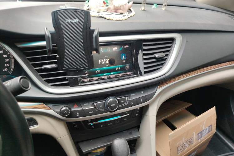 Used Buick GT 2015 15N Automatic Deluxe Edition Audio And AC Panel