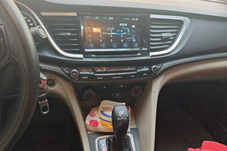Used Buick GT 2015 18T Dual-Clutch Elite Model Audio And AC Panel