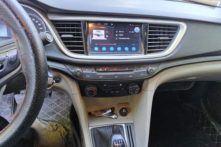 Used Buick GT 2015 15N Manual Entry-Level Trim Audio And AC Panel