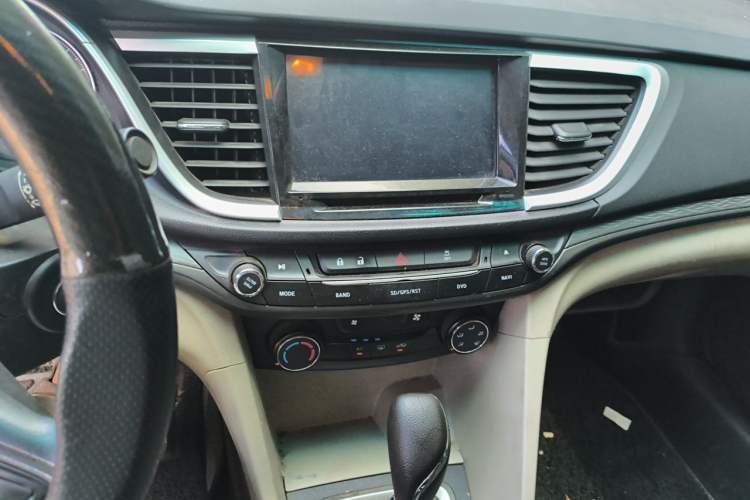 Used Buick GT 2015 15N Automatic Elite Version Audio And AC Panel