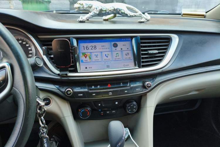 Used Buick GT 2015 15N Automatic Elite Version Audio And AC Panel