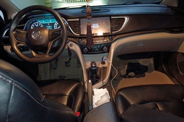 Used Buick GT 2015 15N Manual Entry-Level Trim Center Console