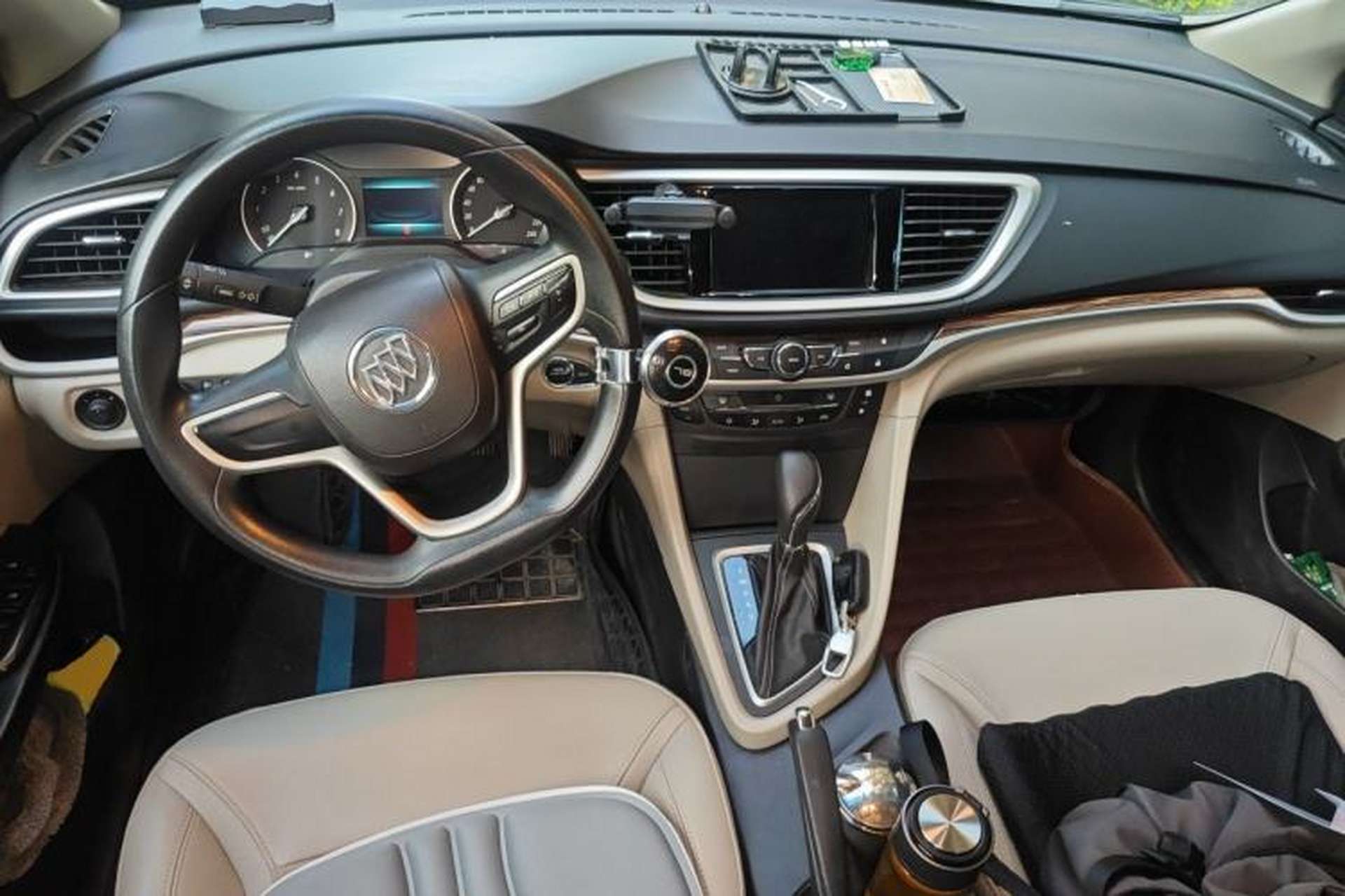 Used Buick GT 2015 15N Automatic Deluxe Edition Center Console