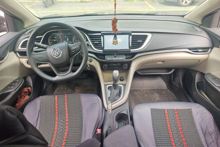 Used Buick GT 2015 15N Automatic Elite Version Center Console