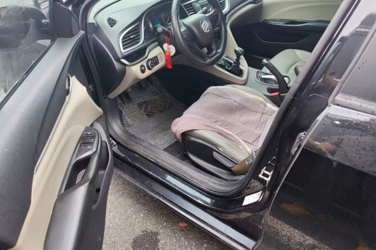 Used Buick GT 2015 15N Manual Entry-Level Trim Driver Seat