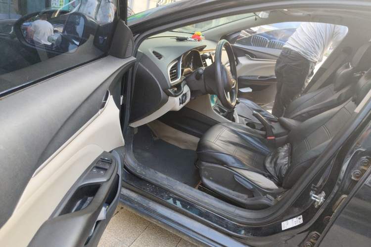 Used Buick GT 2015 15N Manual Elite Edition Driver Seat