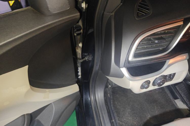 Used Buick GT 2015 15N Manual Elite Edition Driver Seat