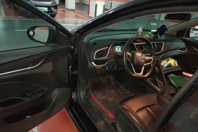 Used Buick GT 2015 15N Automatic Deluxe Edition Driver Seat
