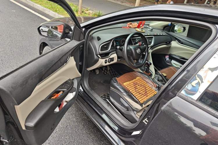 Used Buick GT 2015 15N Manual Entry-Level Trim Driver Seat