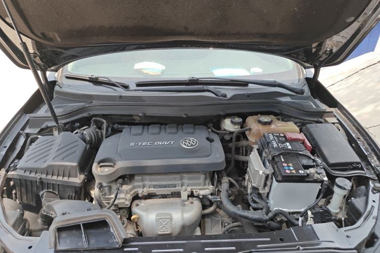 Used Buick GT 2015 15N Automatic Entry-Level Trim Engine Bay