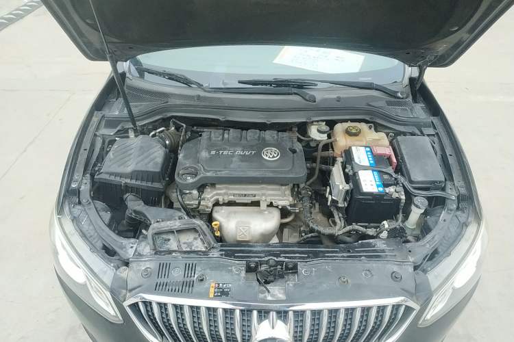 Used Buick GT 2015 15N Automatic Entry-Level Trim Engine Bay