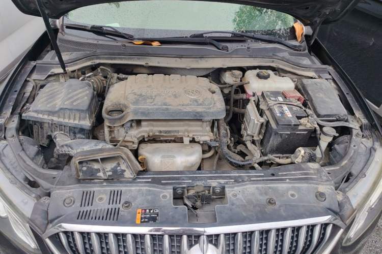 Used Buick GT 2015 15N Manual Entry-Level Trim Engine Bay