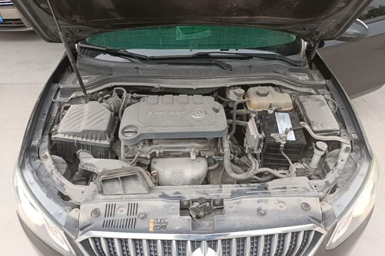 Used Buick GT 2015 15N Manual Entry-Level Trim Engine Bay