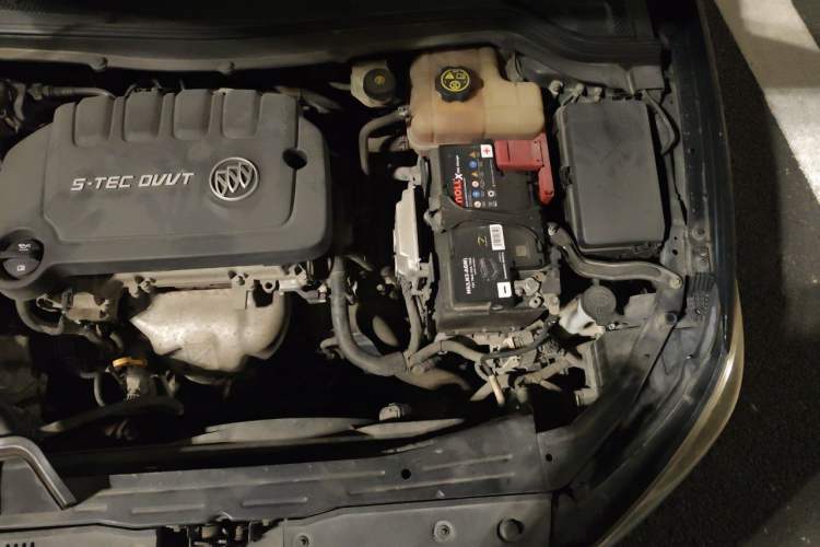 Used Buick GT 2015 15N Automatic Elite Version Engine Bay Left